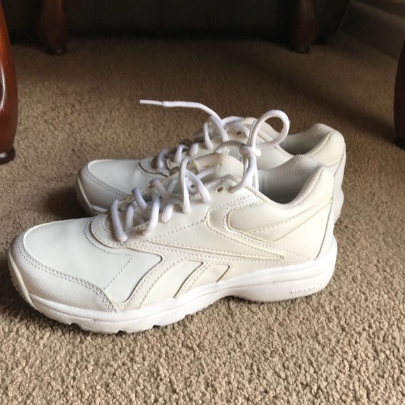 Reebok walking shoe - Picture 4 of 5